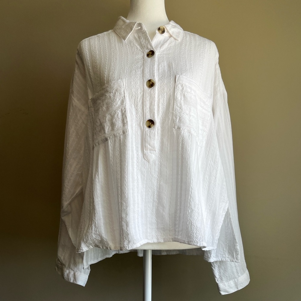 LOFT Women’s Medium White Embroidered Textured Blouse